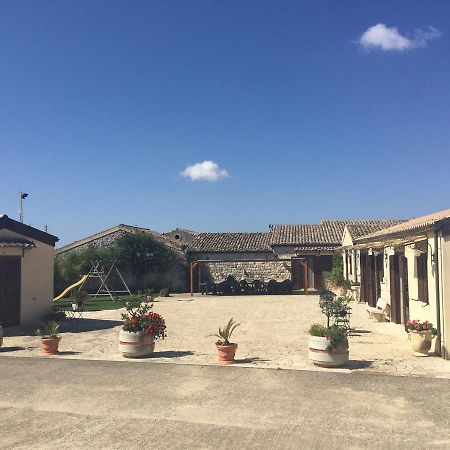 הוילה Pietre Nere San Zagaria Oasi Di Cava Ispica מראה חיצוני תמונה