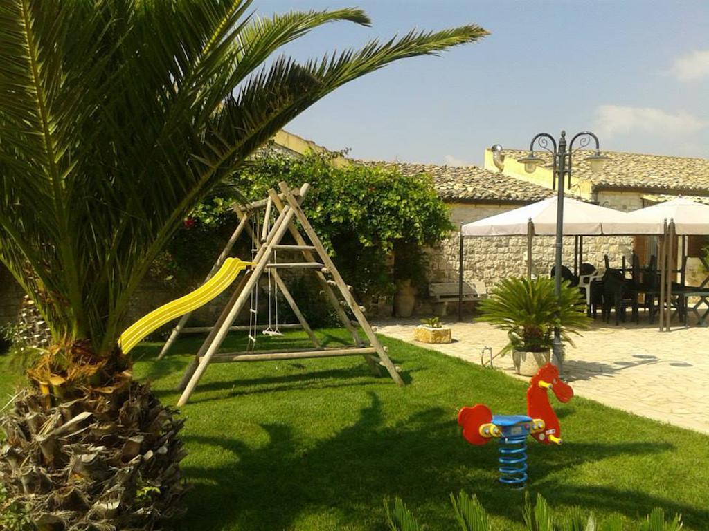 הוילה Pietre Nere San Zagaria Oasi Di Cava Ispica מראה חיצוני תמונה