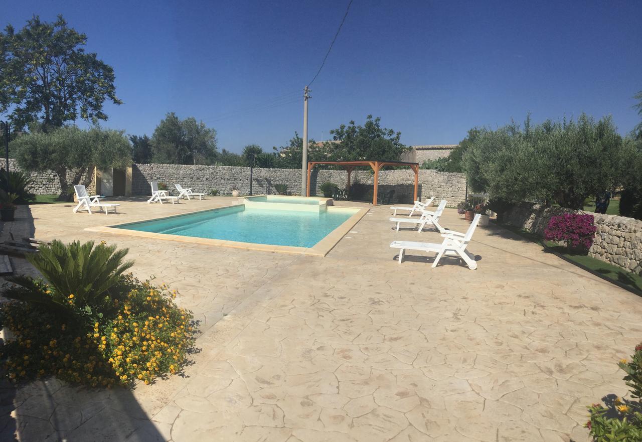 הוילה Pietre Nere San Zagaria Oasi Di Cava Ispica מראה חיצוני תמונה